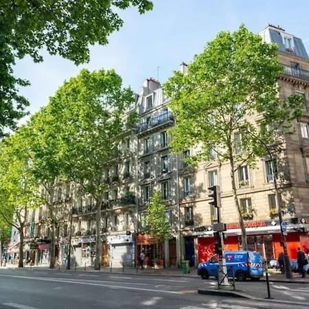 Entier A Montmartre Pour 4 *