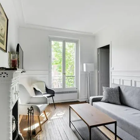 Entier A Montmartre Pour 4 باريس